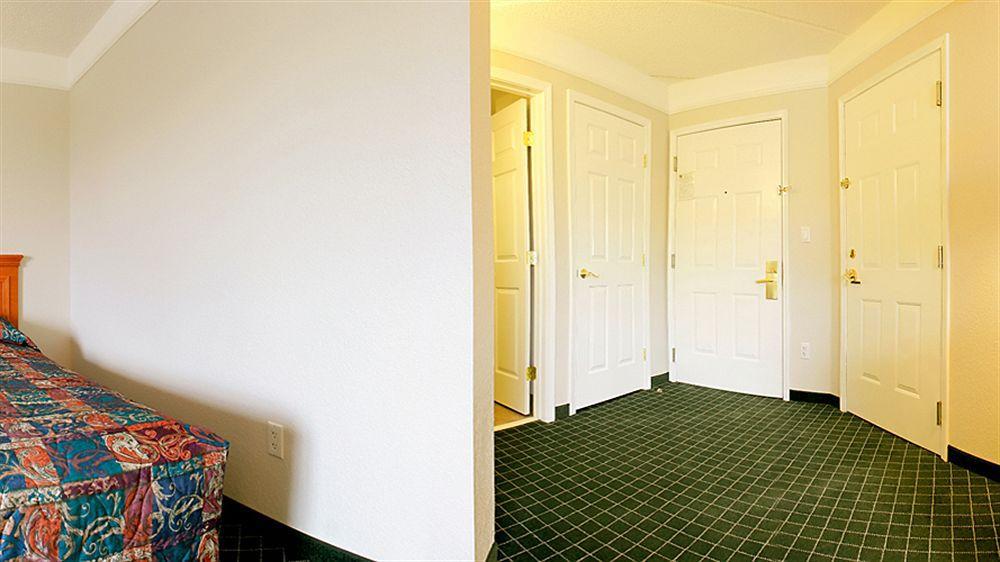 La Quinta By Wyndham Miami Airport West Sweetwater